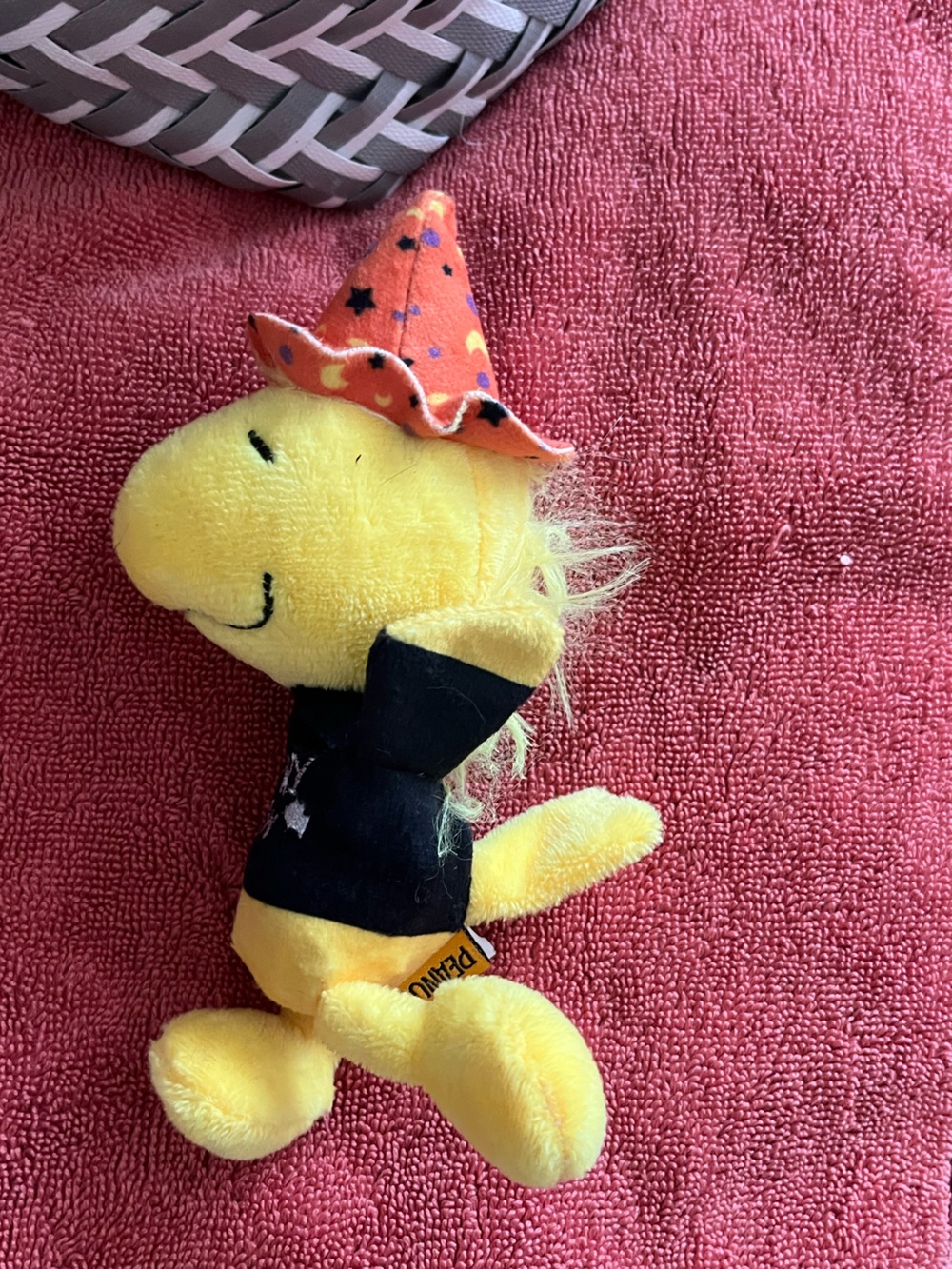 Peanuts Woodstock Plush with Orange Star Hat Halloween DOG TOY NEW NWOT